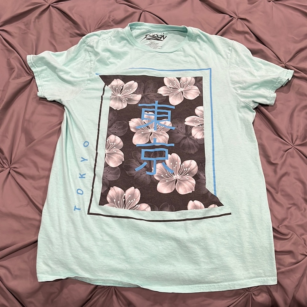 Mens Popular Poison Shirt - Medium